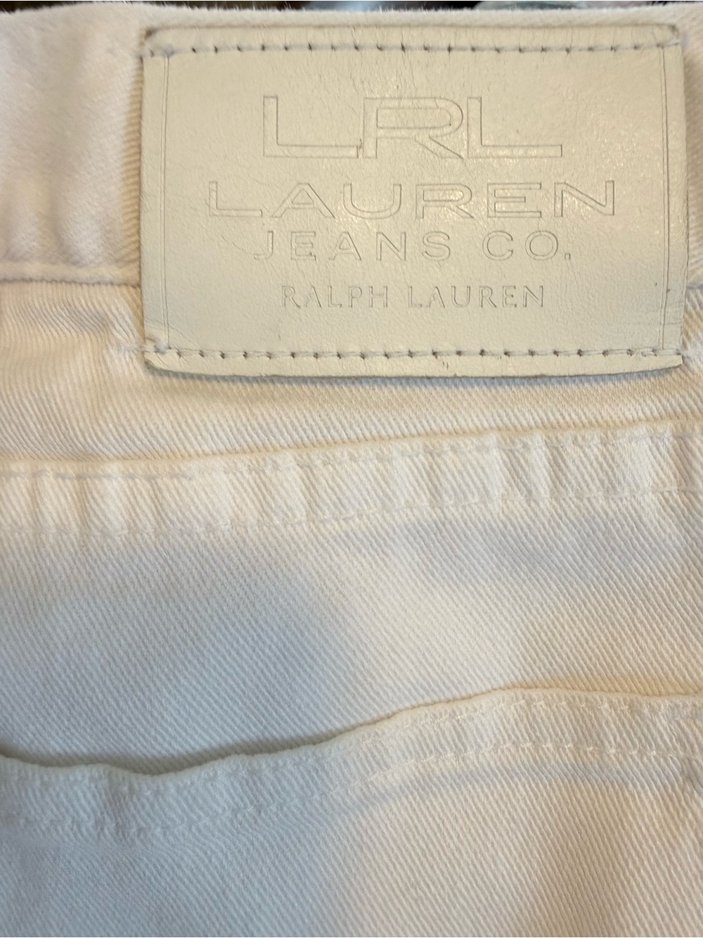 Women’s Capri White Denim Jeans - Picture 6 of 6
